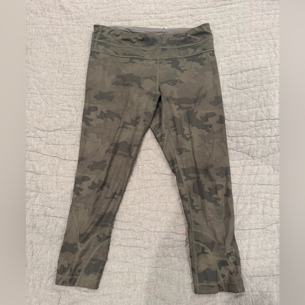 lululemon athletica Camouflage Leggings - Green and Black